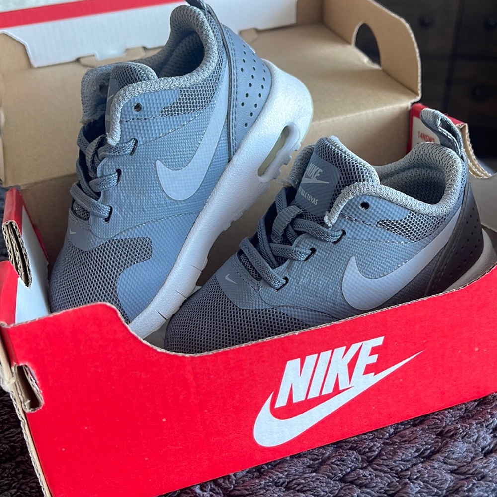 Nike Air Max Tavas